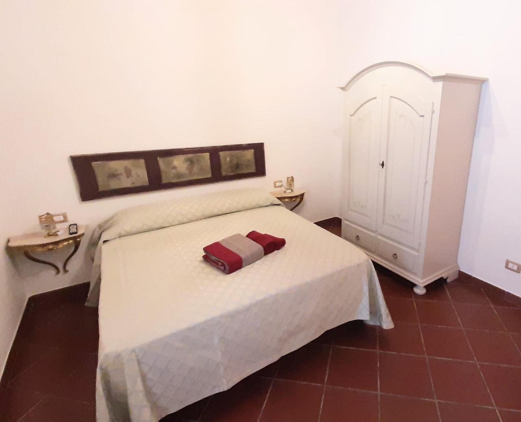 Casale Battaglini Bed and Breakfast Castelnuovo Cilento Exteriör bild